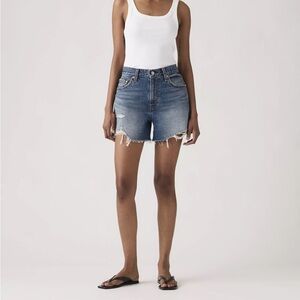 LEVIS ribcage Jean shorts cut off size 25